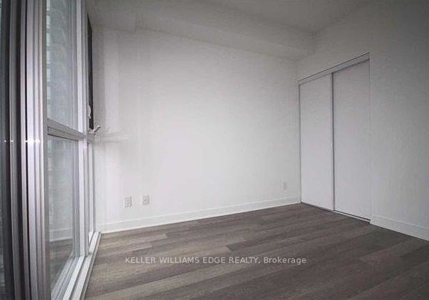 290-adelaide-street-w-toronto-ontario-c13028580