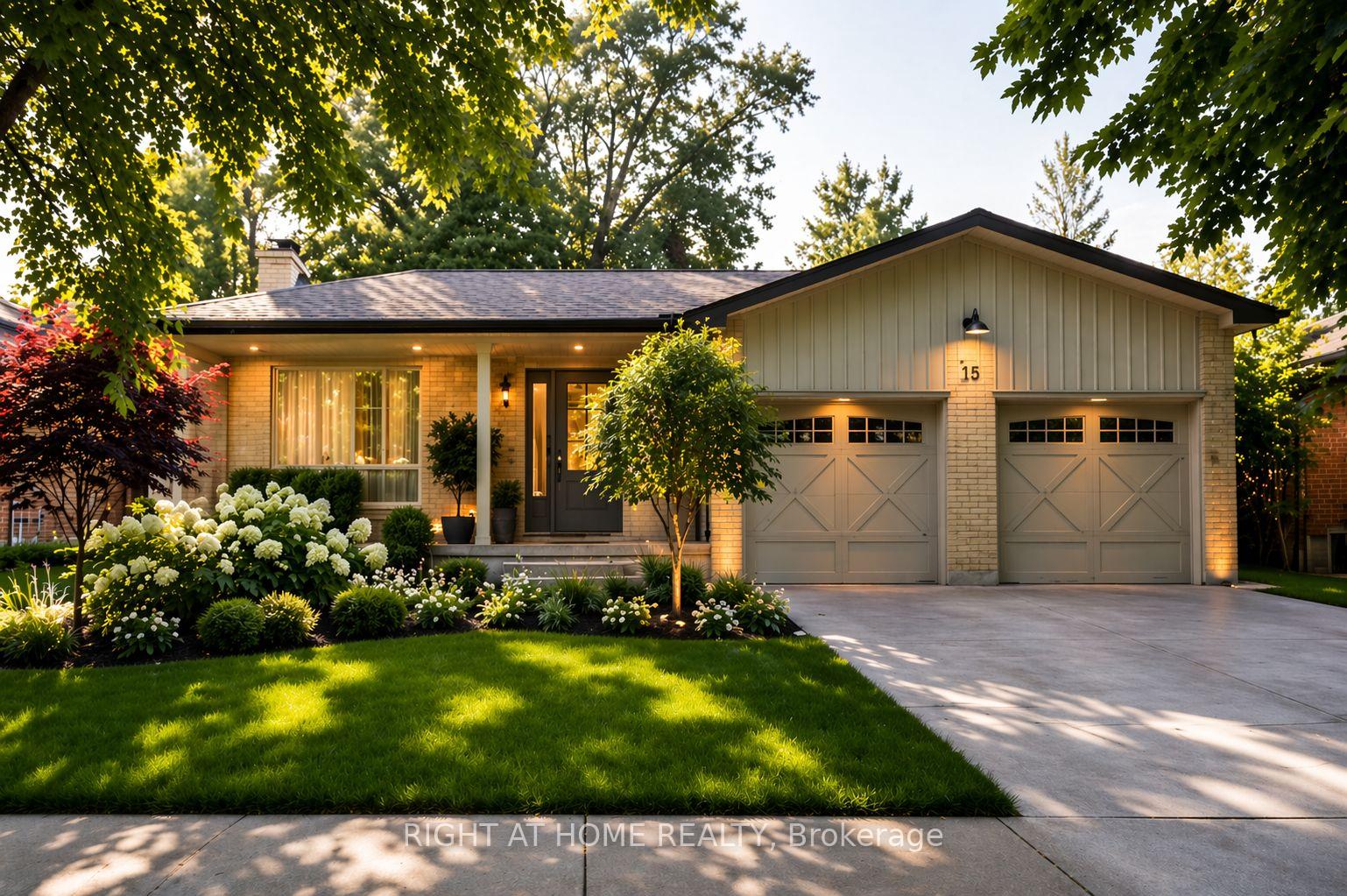 15-foursome-crescent-north-york-ontario-c13028612