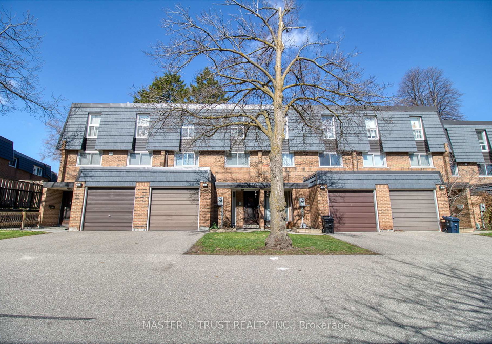 20-sego-royalway-north-york-ontario-c13028760