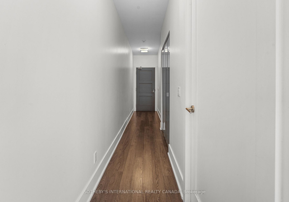 300-front-street-w-toronto-ontario-c13028780