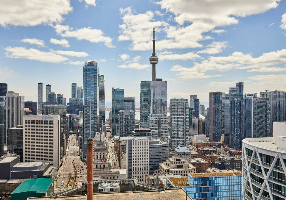426-university-avenue-toronto-ontario-c13028986