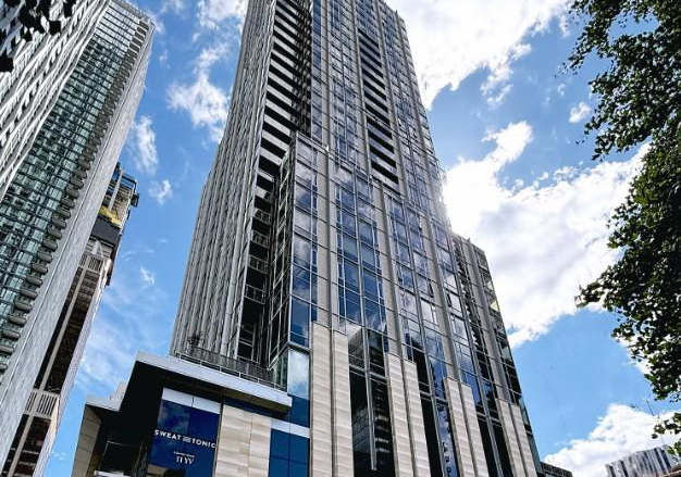 11-yorkville-avenue-toronto-ontario-c13029256