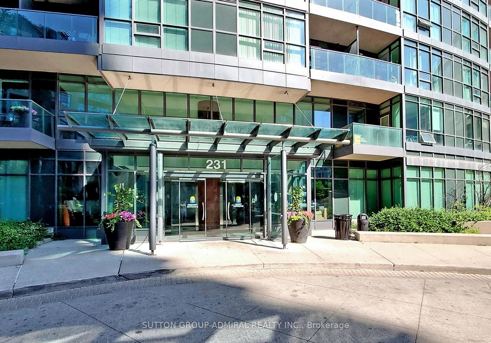 231-fort-york-boulevard-toronto-ontario-c13029626