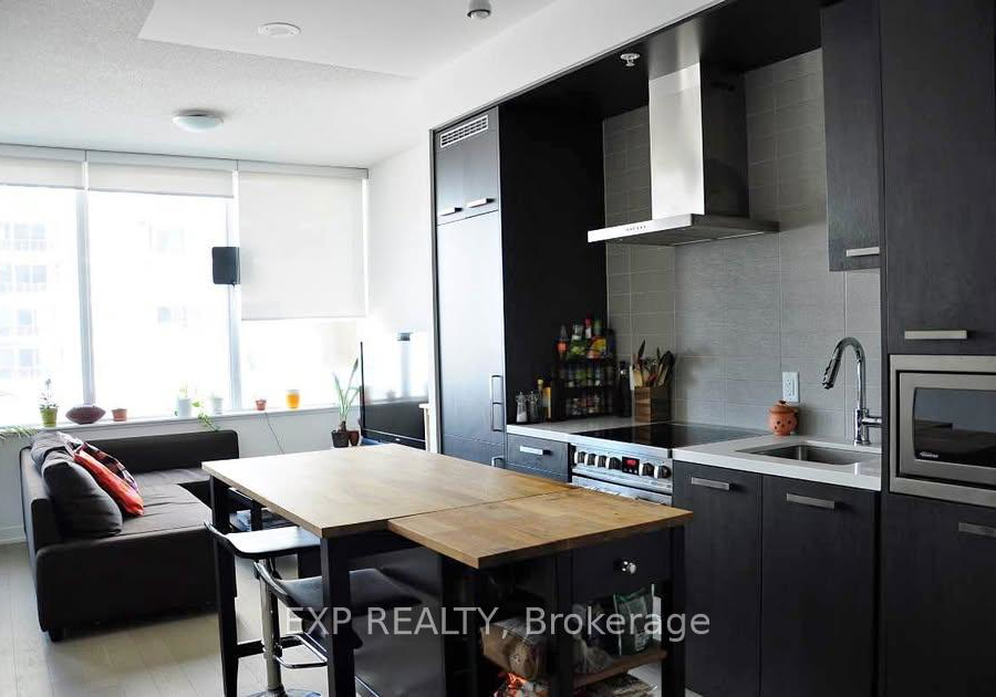 120-bayview-avenue-toronto-ontario-c13029656
