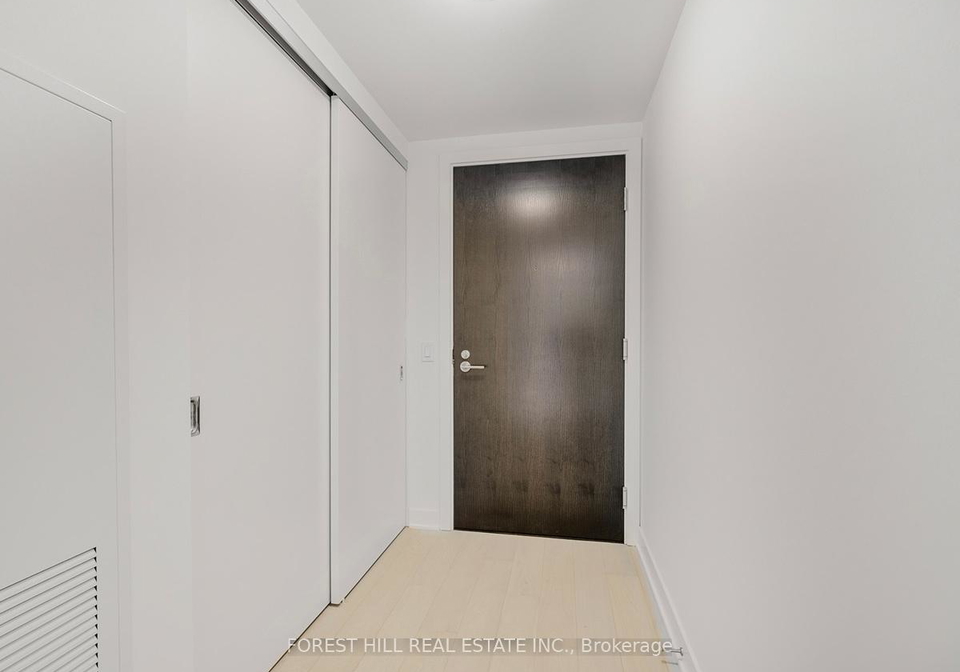 11-yorkville-avenue-toronto-ontario-c13029772