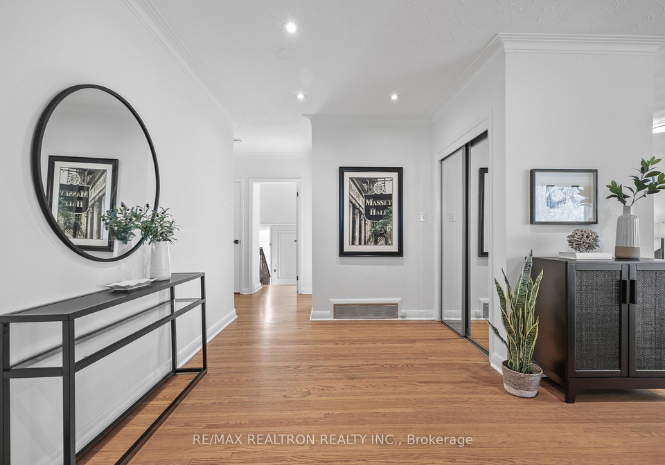 122-hove-street-toronto-ontario-c13030136