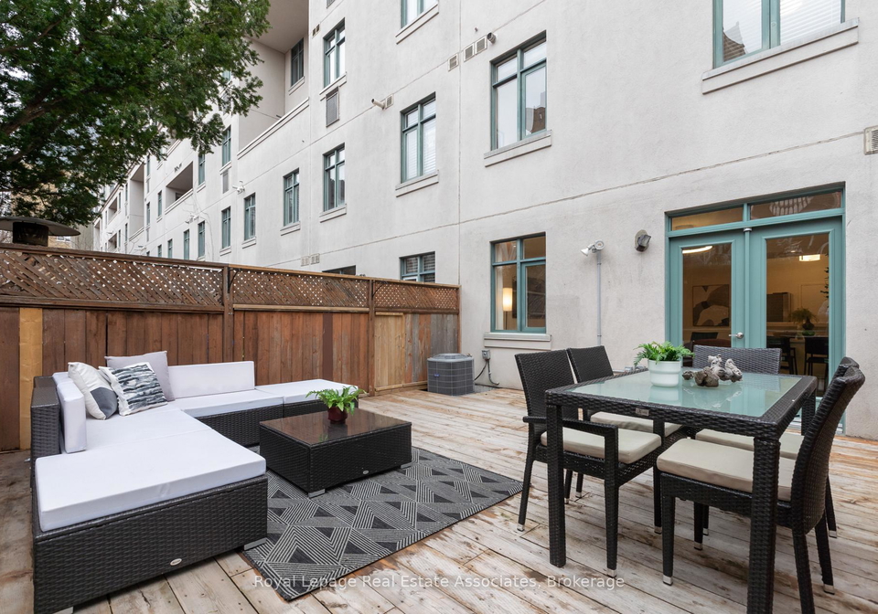 500-richmond-street-w-toronto-ontario-c13030362