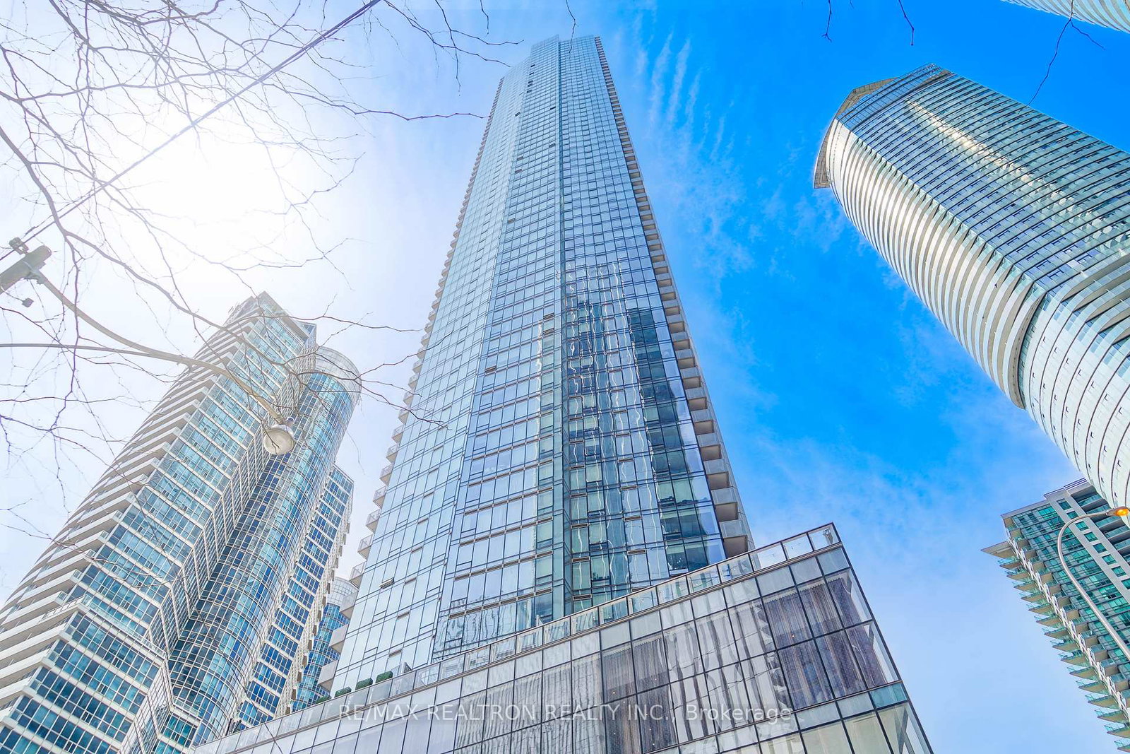 10-york-street-toronto-ontario-c13030404