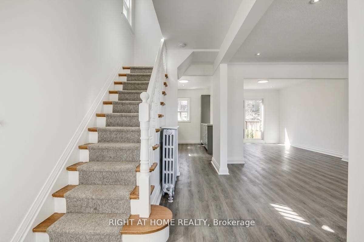 1738-bayview-avenue-toronto-ontario-c13030528