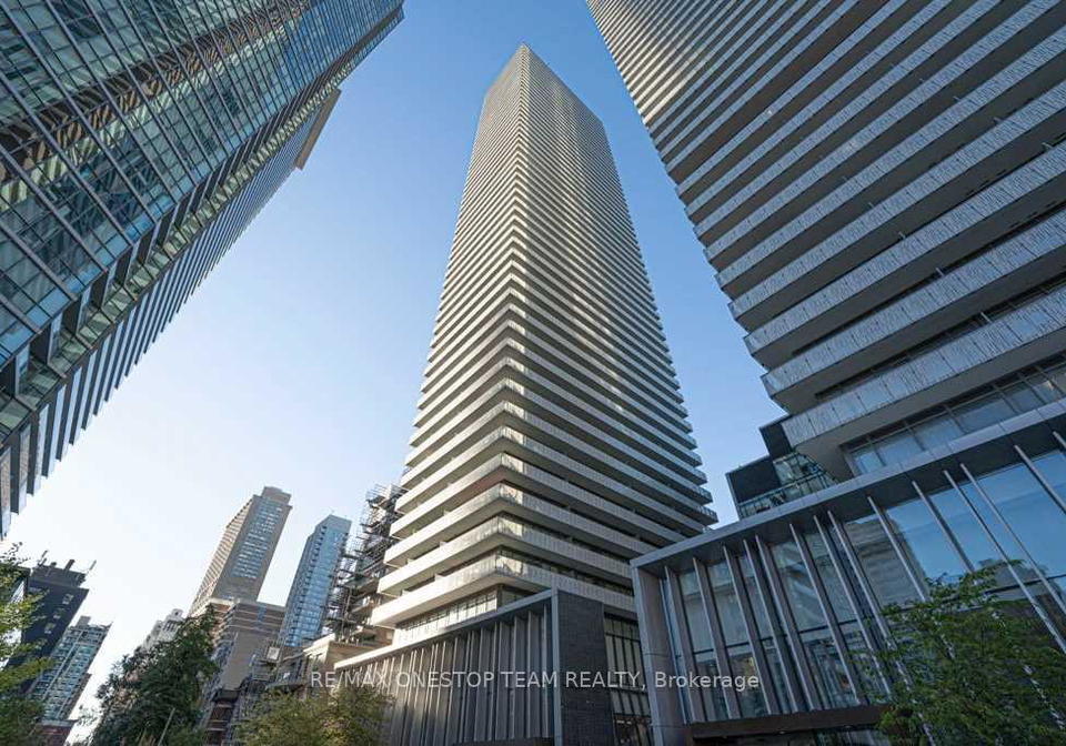 42-charles-street-e-toronto-ontario-c13030542