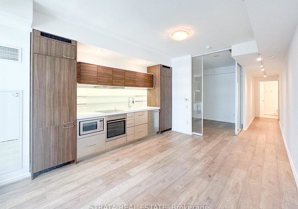 45-charles-street-e-toronto-ontario-c13031054