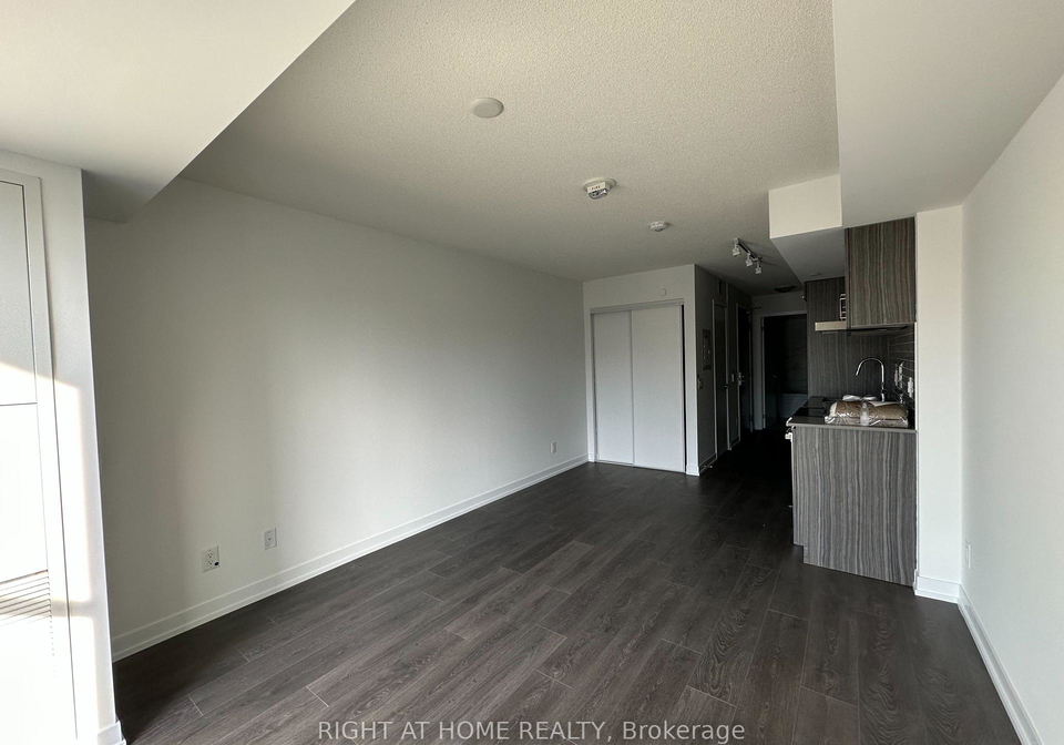 219-dundas-st-street-e-toronto-ontario-c13031098