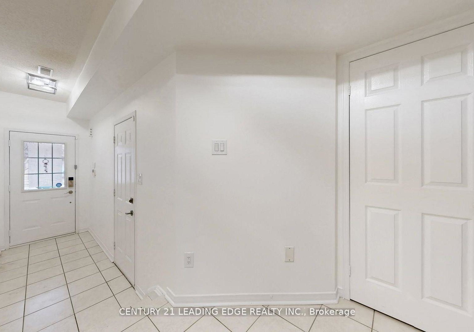 38-rumi-crescent-north-york-ontario-c13031662