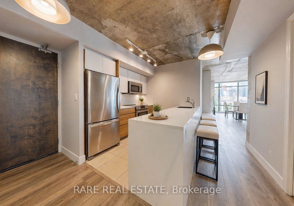 22-wellesley-street-e-toronto-ontario-c13031742