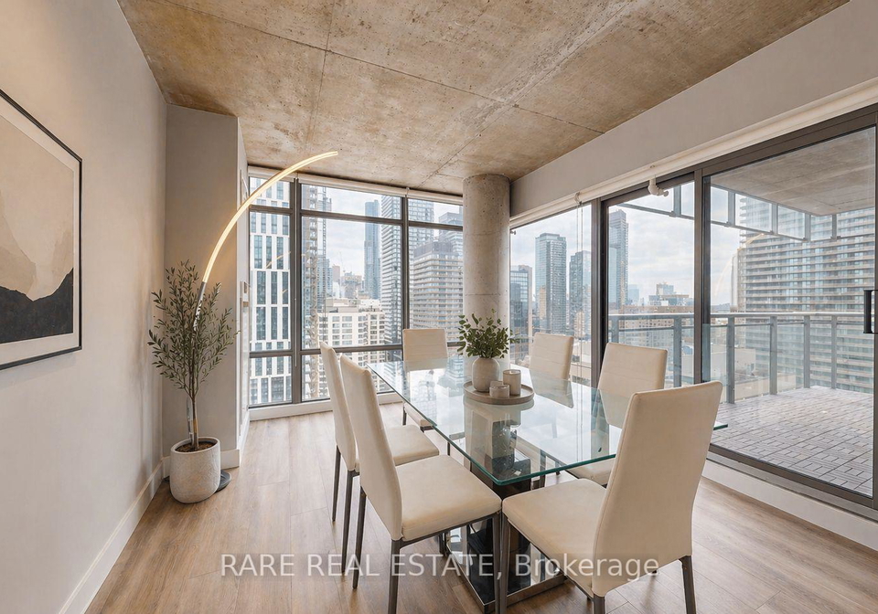 22-wellesley-street-e-toronto-ontario-c13031742