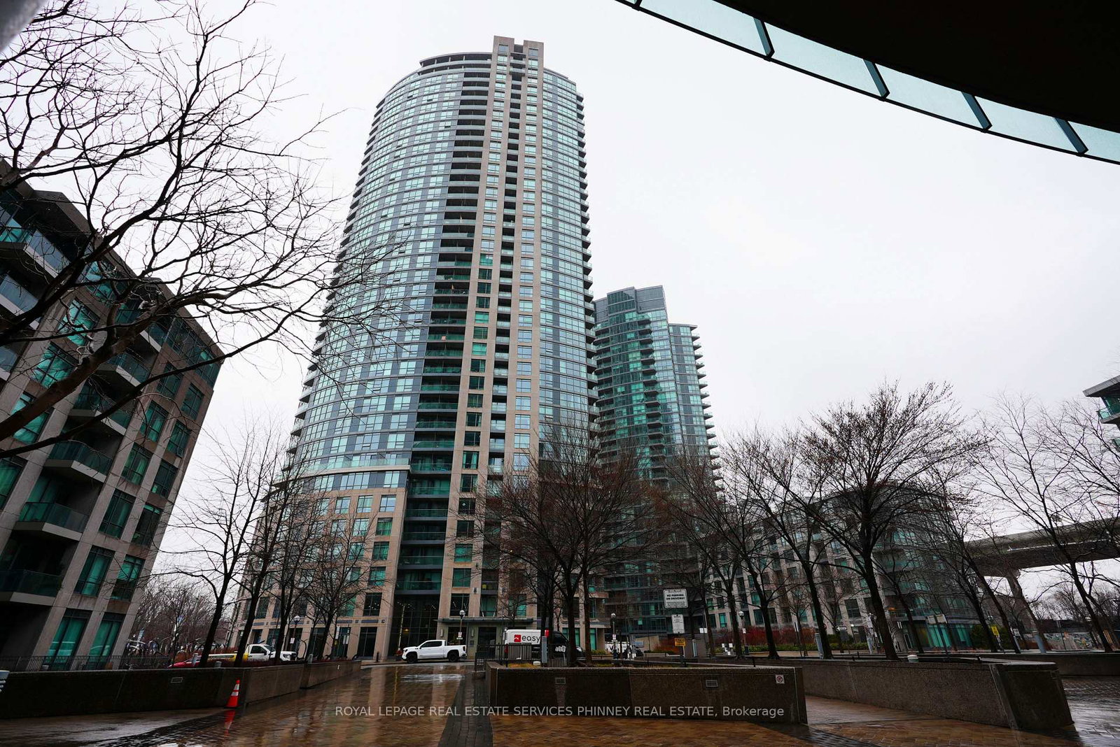 219-fort-york-boulevard-toronto-ontario-c13032120
