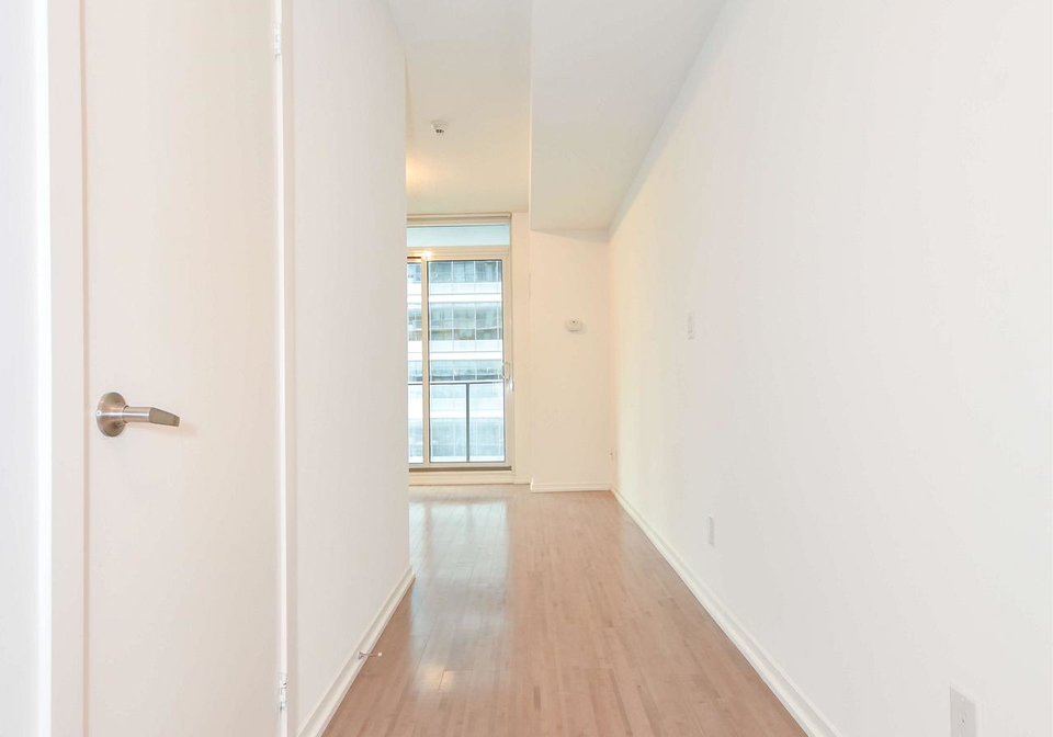 65-bremner-boulevard-toronto-ontario-c13032284
