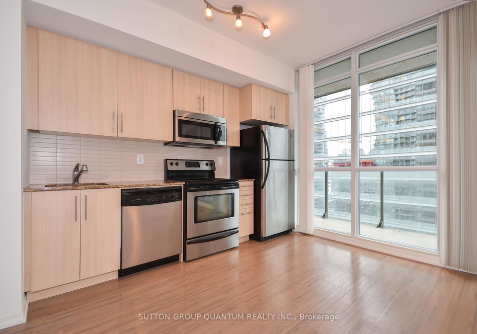 65-bremner-boulevard-toronto-ontario-c13032284