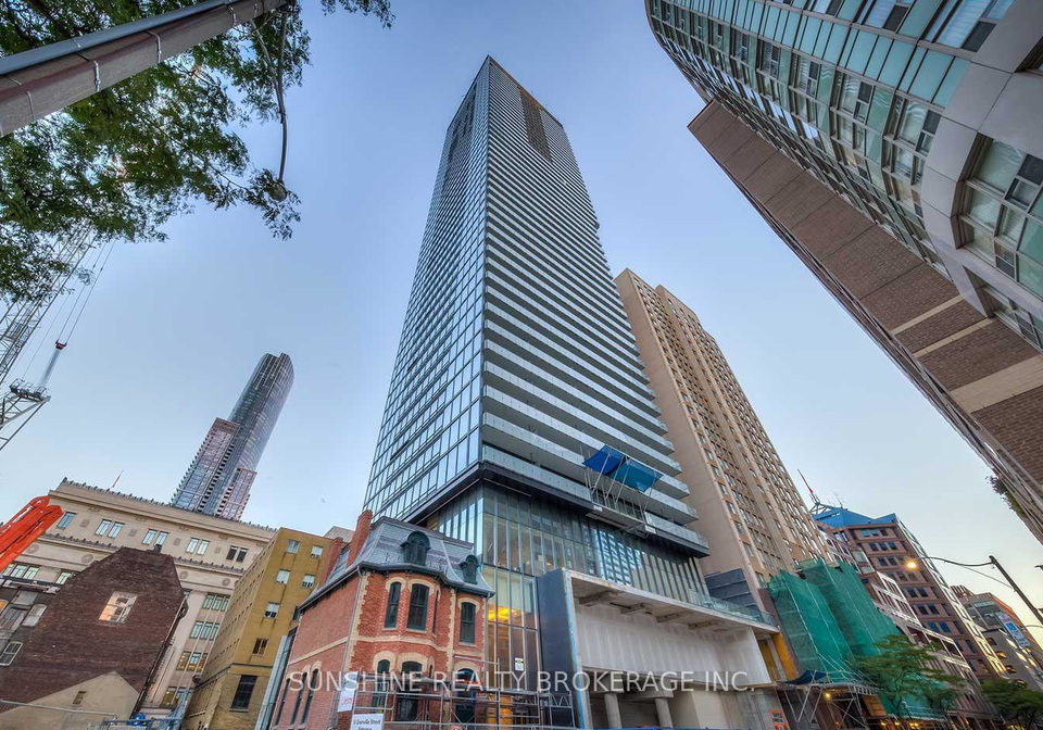 15-grenville-street-toronto-ontario-c13032668