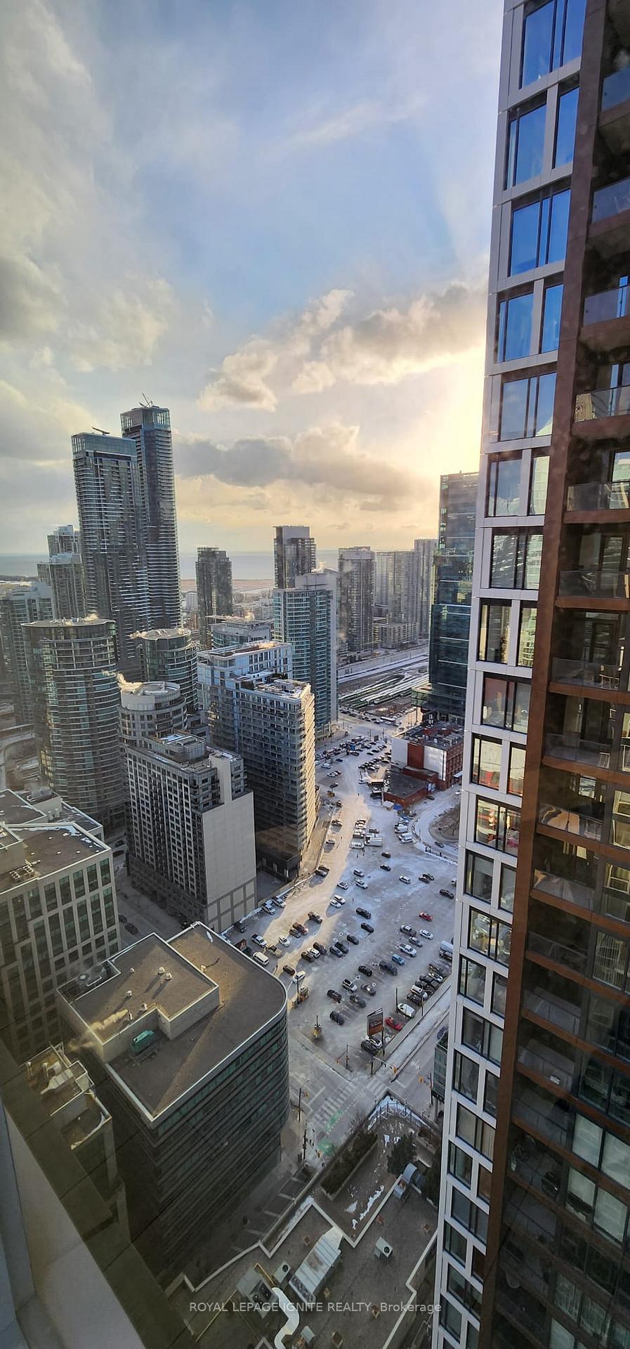 35-mercer-street-toronto-ontario-c13032942