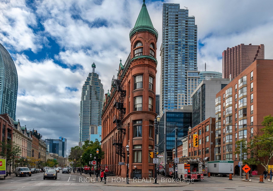 30-church-street-toronto-ontario-c13032966