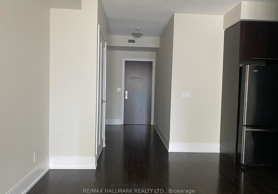 70-roehampton-avenue-toronto-ontario-c13033174