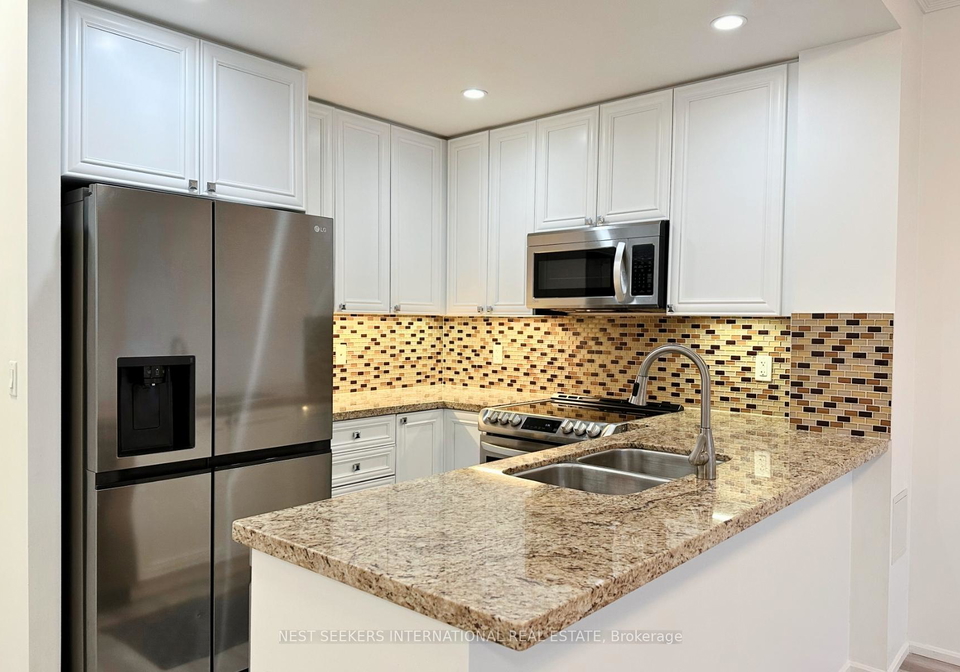 100-harrison-garden-north-york-ontario-c13033220