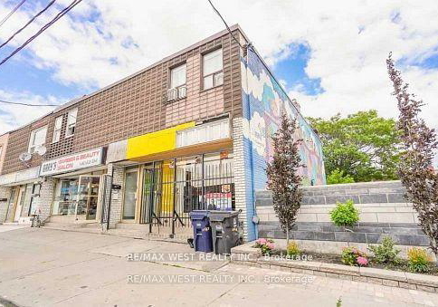 477-oakwood-avenue-toronto-ontario-c13033284