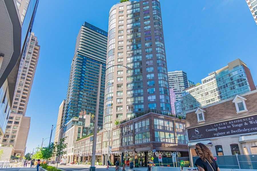 24-wellesley-street-w-toronto-ontario-c13033498