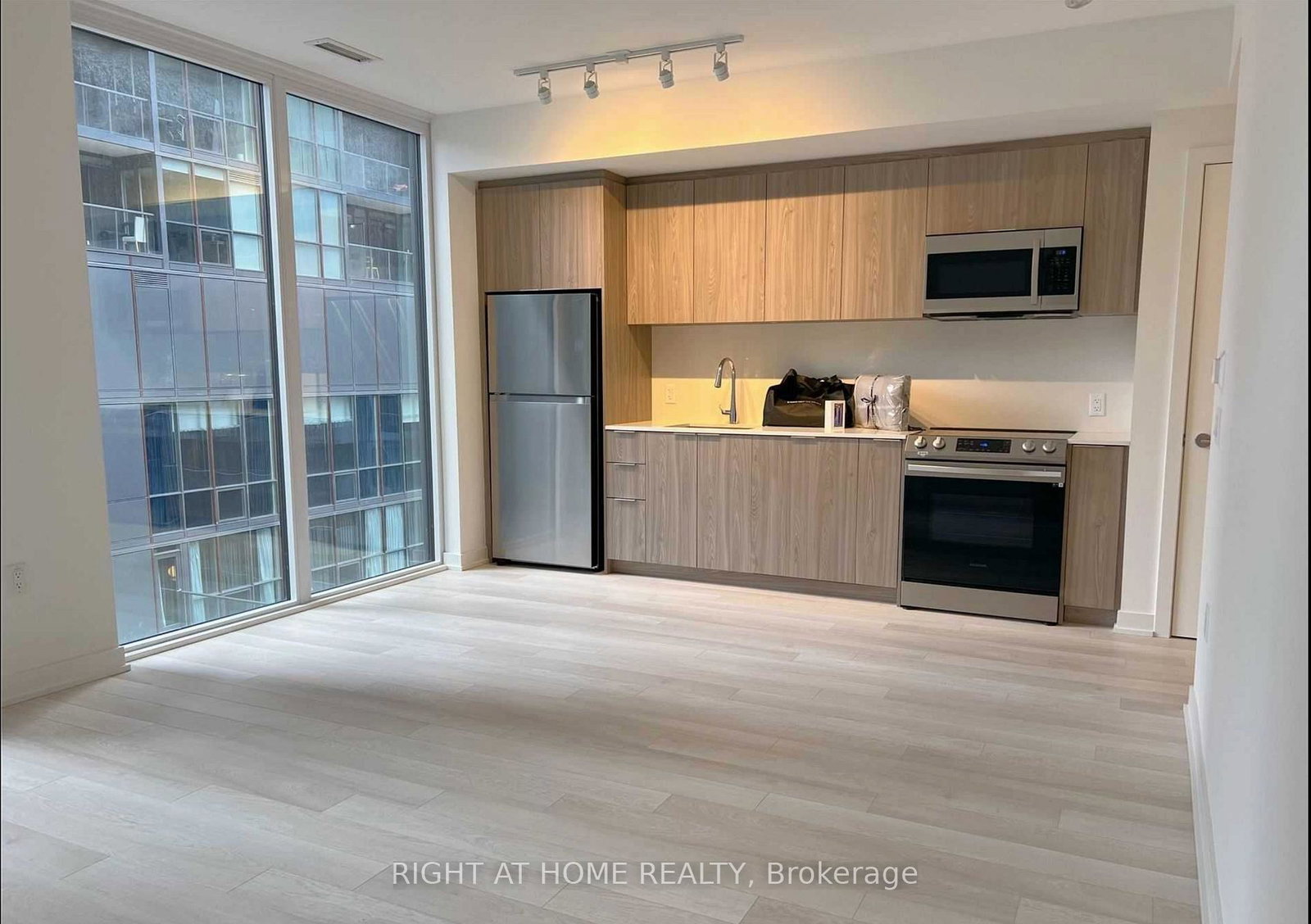 357-king-street-w-toronto-ontario-c13033636