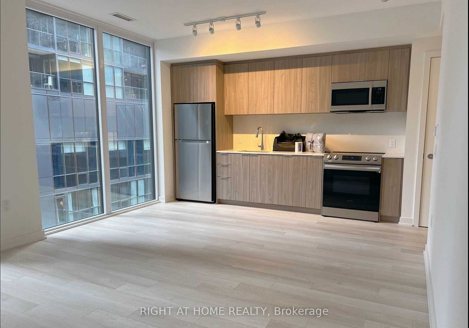 357-king-street-w-toronto-ontario-c13033636