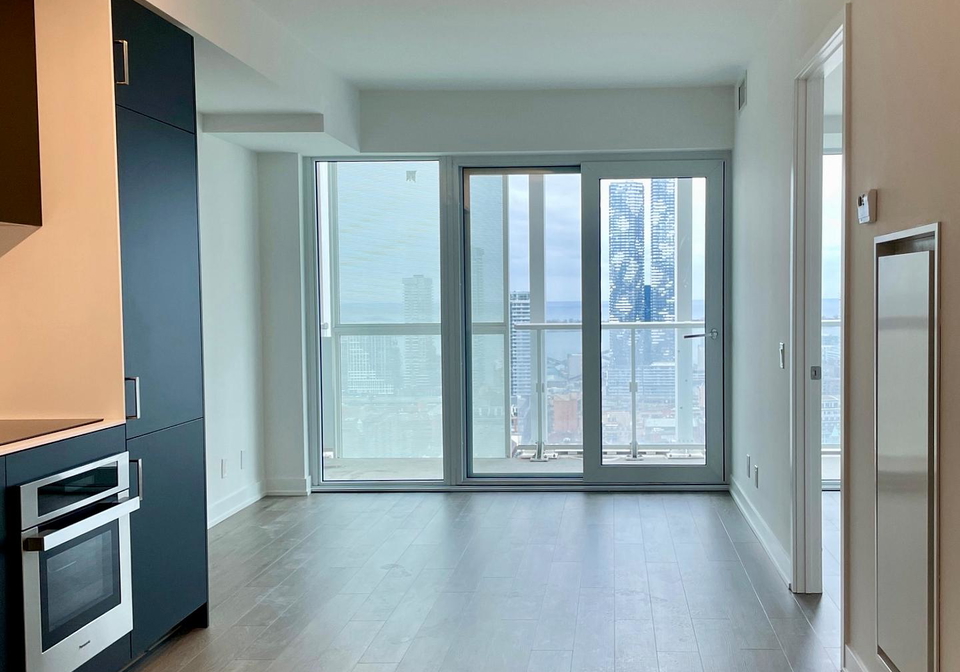 88-queen-street-e-toronto-ontario-c13033648