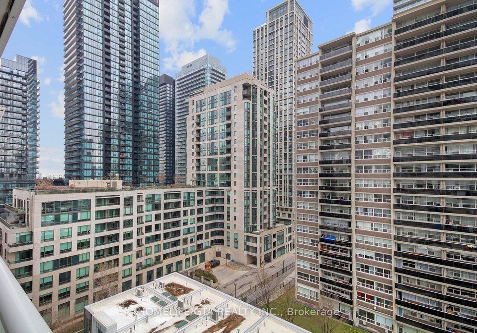 101-erskine-avenue-toronto-ontario-c13033880