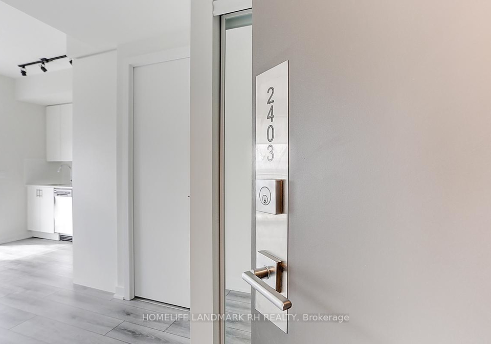 15-ellerslie-avenue-toronto-ontario-c13033986