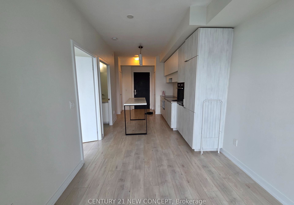 8-eglinton-avenue-toronto-ontario-c13034028