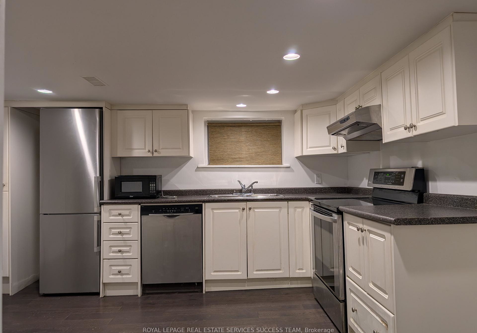 494-summerhill-avenue-toronto-ontario-c13034304