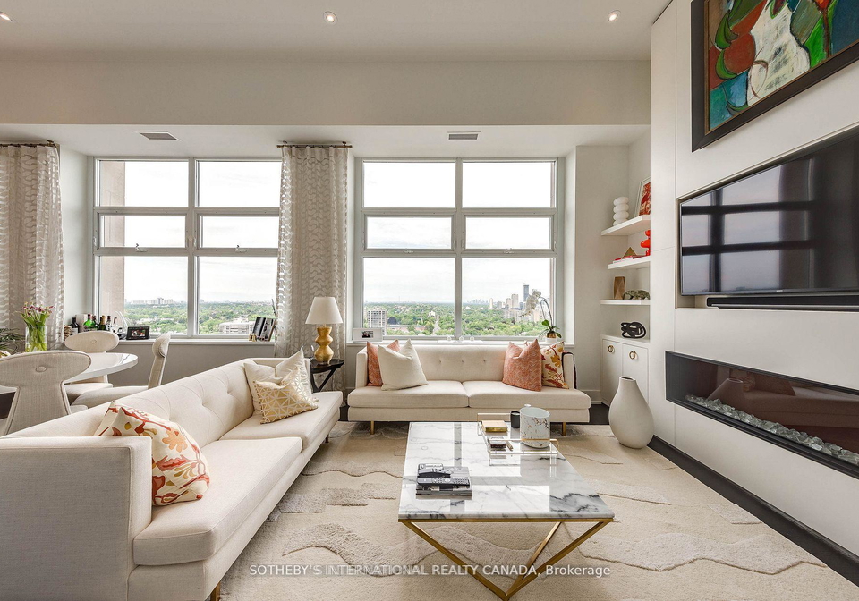 111-st-clair-avenue-w-toronto-ontario-c13034570