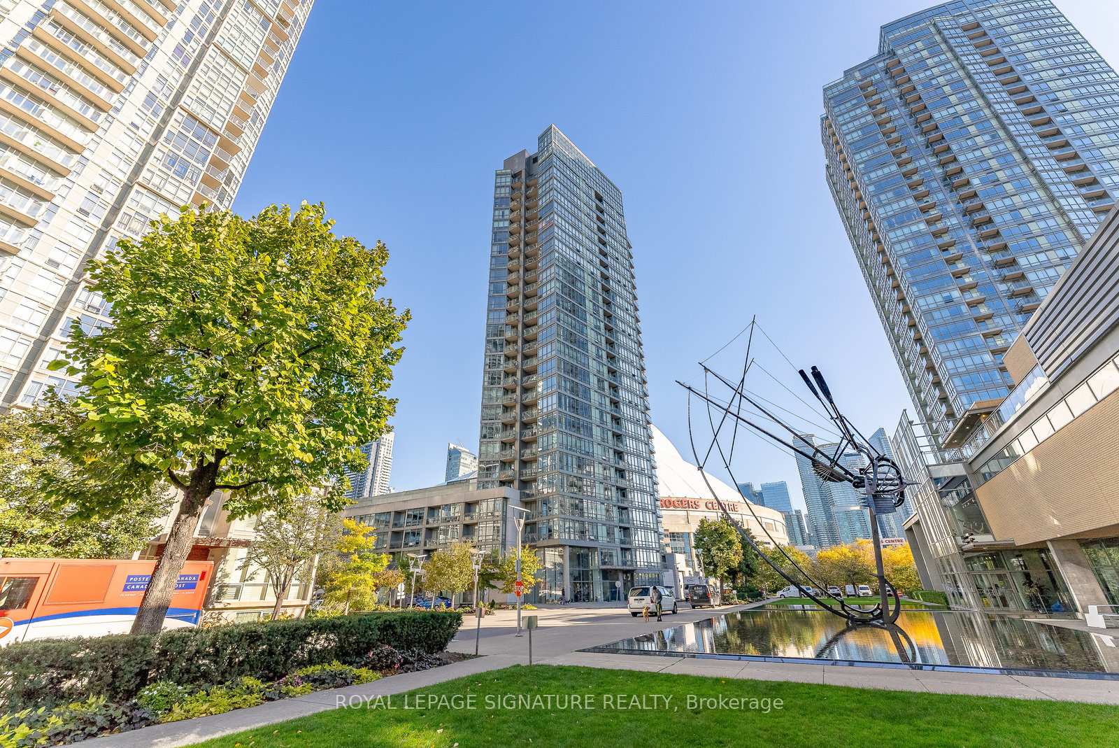 3-navy-wharf-court-toronto-ontario-c13035022