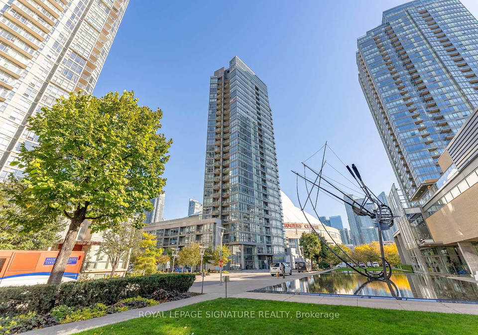 3-navy-wharf-court-toronto-ontario-c13035022