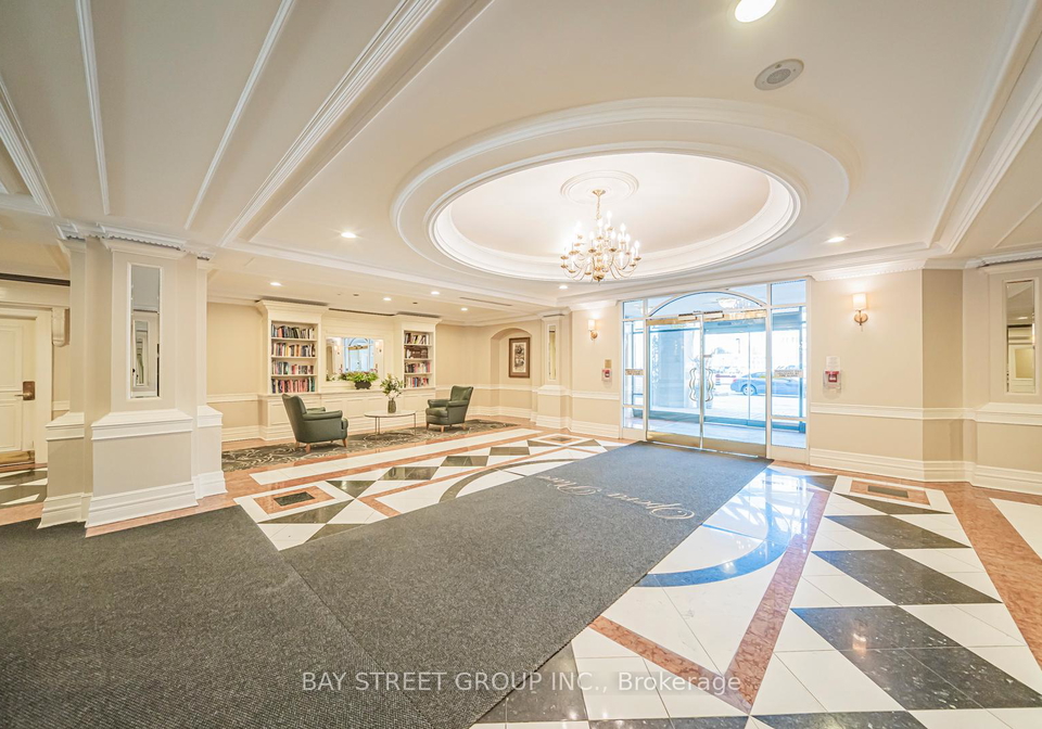 889-bay-street-toronto-ontario-c13035034