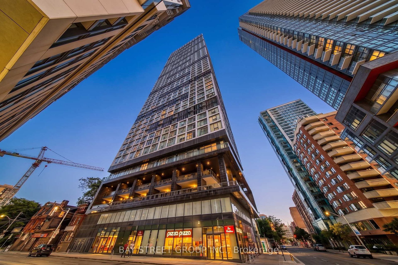 181-dundas-street-e-toronto-ontario-c13035498