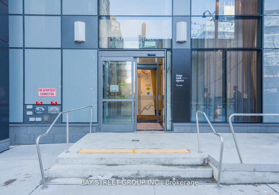 70-princess-street-toronto-ontario-c13035510