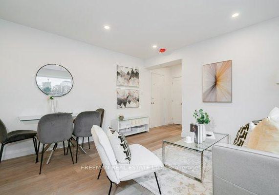 2707-yonge-street-toronto-ontario-c13035684
