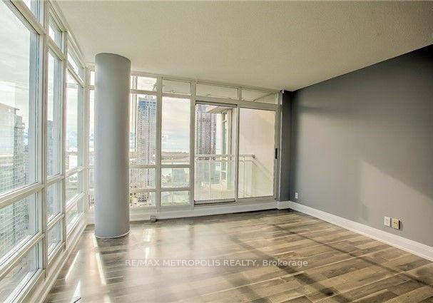 397-front-street-w-toronto-ontario-c13035932