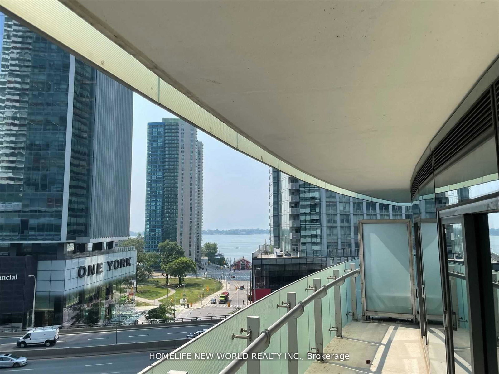 14-york-street-toronto-ontario-c13036034
