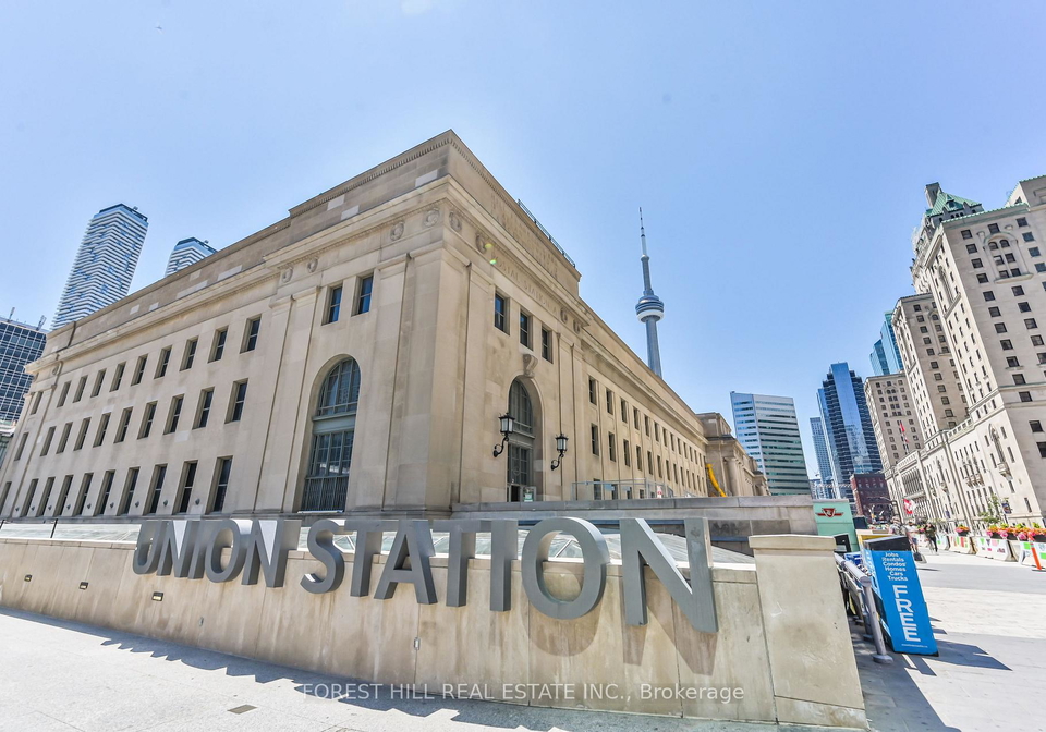 1-scott-street-toronto-ontario-c13036106