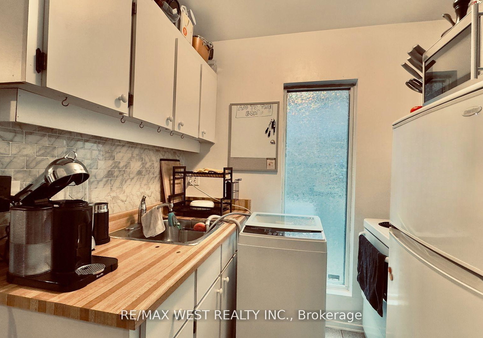 1061-bathurst-street-toronto-ontario-c13036434
