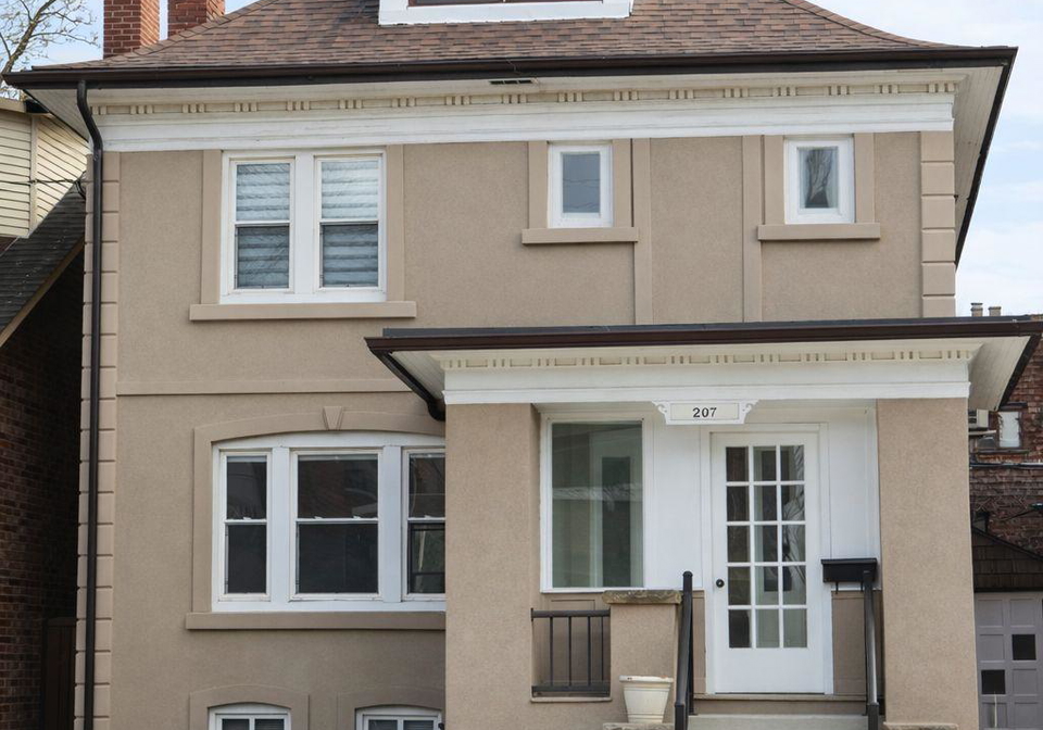 207-oakwood-avenue-toronto-ontario-c13036786