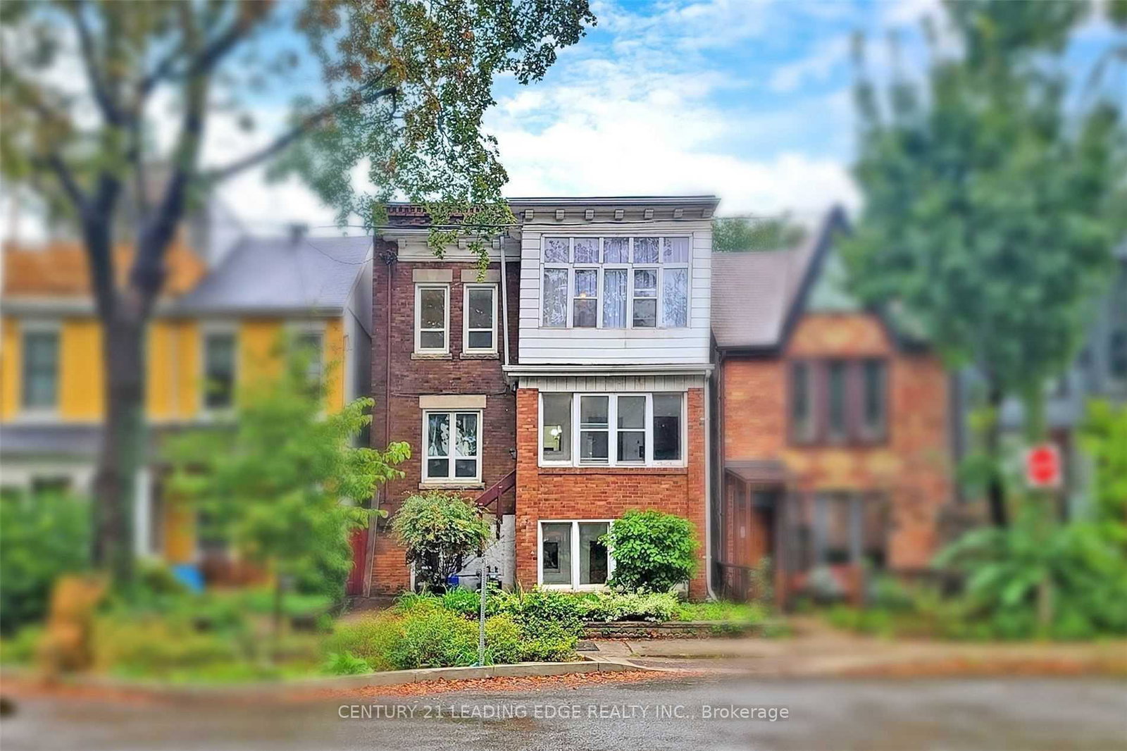 233-borden-street-toronto-ontario-c13037098