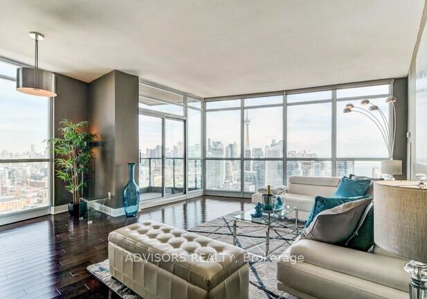 219-fort-york-boulevard-toronto-ontario-c13037314